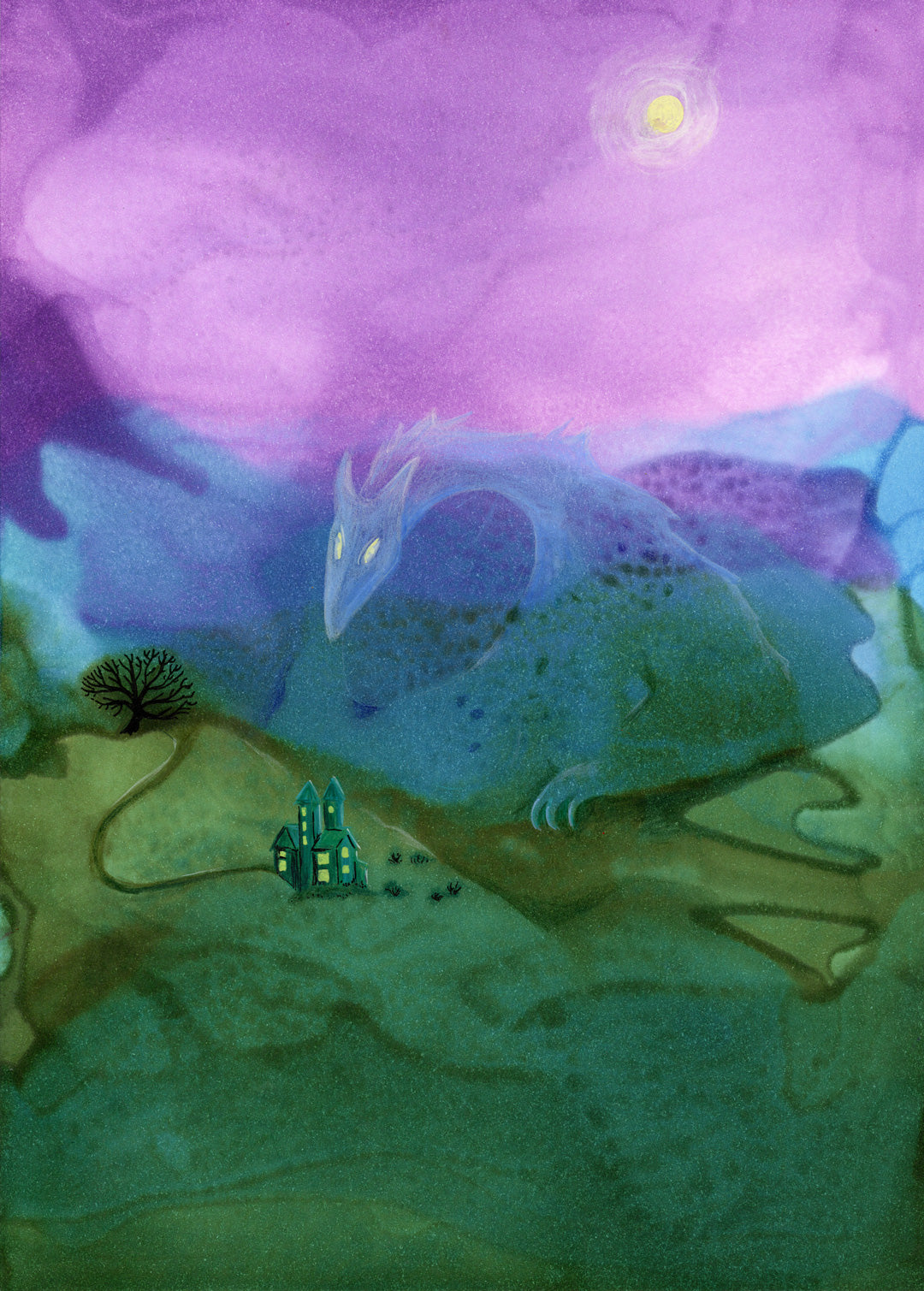 Mystische Kunst mit Schutzsymbolik: Ein geheimnisvoller Wasserdrache erhebt sich aus den nebligen Hügeln, seine leuchtenden Augen wachsam auf ein kleines, schimmerndes Haus gerichtet. Als stiller Wächter ruht er über der Landschaft und verleiht dem Ort eine schützende Präsenz. Der volle Mond taucht die Szene in magisches Licht und verstärkt die verträumte Atmosphäre.
Dieses Originalgemälde (21 x 29,7 cm) wurde mit Zeichentusche und Pastellkreide auf Hahnemühle Nostalgie 220gsm Papier geschaffen.