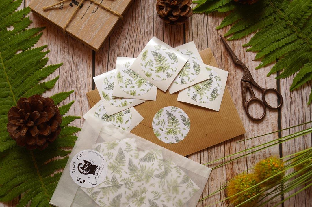 Sticker "Farne" | grün-weiß | 6 Briefsiegel | rund 45mm | umweltfreundlich aus Papier - Carasusan