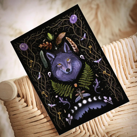 Postkarte Waldmagie Lunar Wolf | Witchy Gothic Aesthetic | Waldtiere, Hexendinge und Mondphasen | Wicca Geschenk für Freunde der Hexenkunst - Carasusan