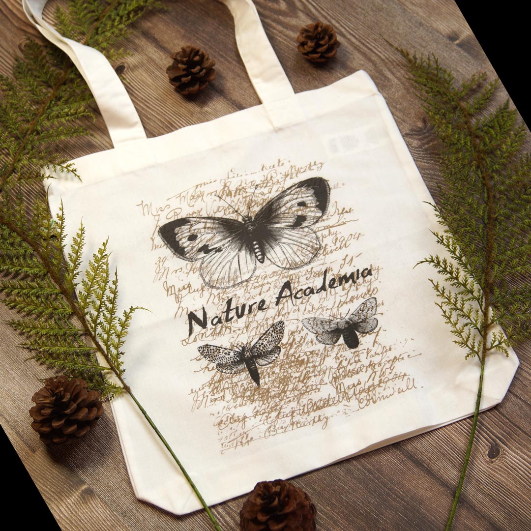 Tote Bag - Jutebeutel - Dark Academia - Schmetterling Print - nachhaltige Tasche aus Bio-Baumwolle - 33x42 cm