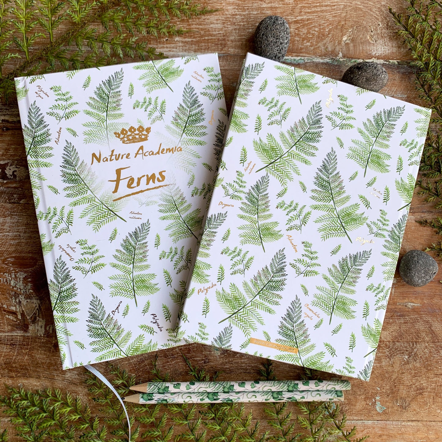 Dot Grid Notebook with fern motifs and gold foil print - white Bullet Pattern Journal DinA5