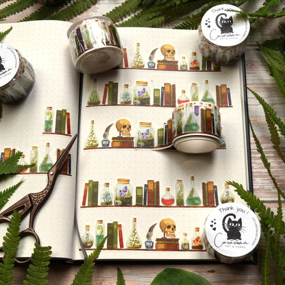 Washi Tape “Magical Potions” – Hexenregal mit Zaubertränken, Pflanzen & alten Büchern - Die Cut - Carasusan