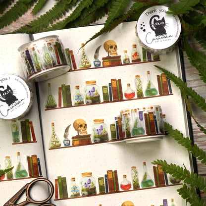 Washi Tape “Magical Potions” – Hexenregal mit Zaubertränken, Pflanzen & alten Büchern - Die Cut - Carasusan
