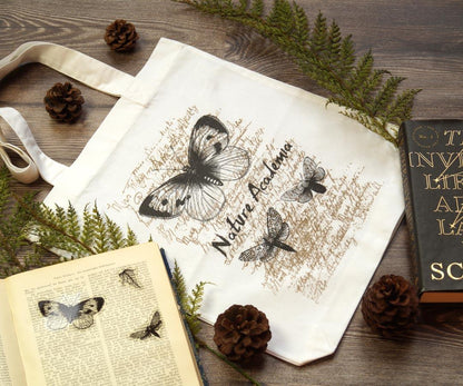 Tote Bag - Jutebeutel - Dark Academia - Schmetterling Print - nachhaltige Tasche aus Bio-Baumwolle - 33x42 cm - Carasusan