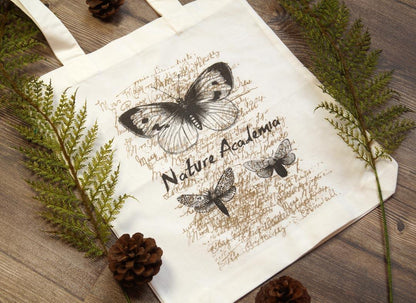 Tote Bag - Jutebeutel - Dark Academia - Schmetterling Print - nachhaltige Tasche aus Bio-Baumwolle - 33x42 cm - Carasusan