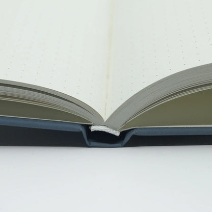 Winterliches Bullet Pattern Journal 'Fairy Core' hellblau | DinA5 - Carasusan