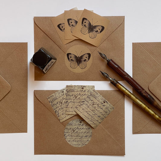 Briefsiegel 3x Schmetterling + 3x Vintage Handwriting | Dark Academia Sticker | 50mm rund